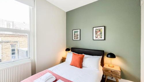 Stylish Camden Apartment C10