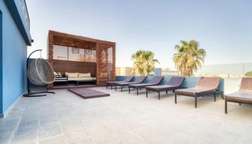 Design Art Gallery Apartment Marrakech swimming pool on the Roof