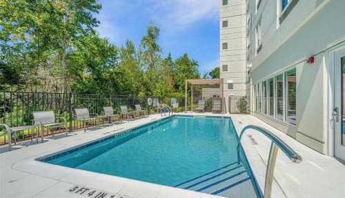 Hilton Garden Inn Charleston Airport