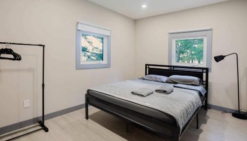 3-Bedroom Cottage #10 - Sand Bay