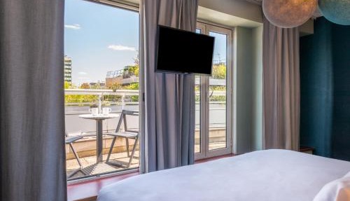 Hotel Bootcamp
