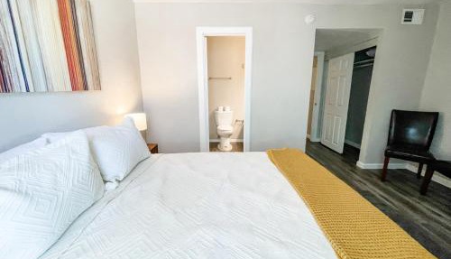 Perfect for Group with 2BR, 2BA and Pool