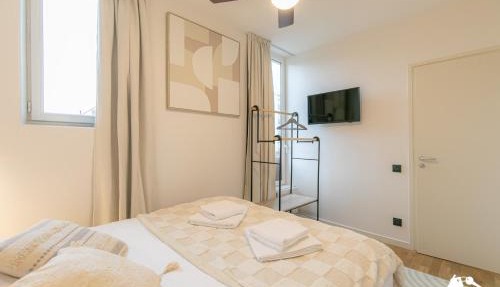 MBA Raincy III - Luxury Appartment near transport - 25 Min Paris Center