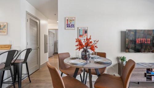 Urban Oasis - Balcony, Free Parking, Views, Gym