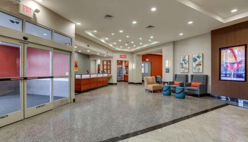 Drury Inn & Suites Charlotte Arrowood