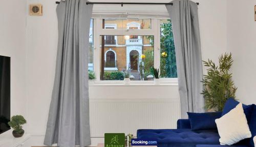 1 Bedroom Apartment By Arhouse Apartments Short Lets & Serviced Accommodation Highbury With Free WiFi