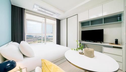 Urbanstay Songdo Moonlight Park