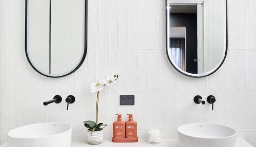 Sunbury Luxury - The Perfect Family Entertainer