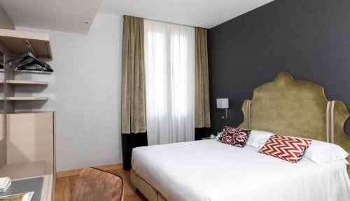 HOTEL ADRIANO Rooftop