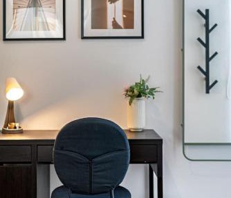 Bright, Stylish Retreat w/Private Balcony & WiFi