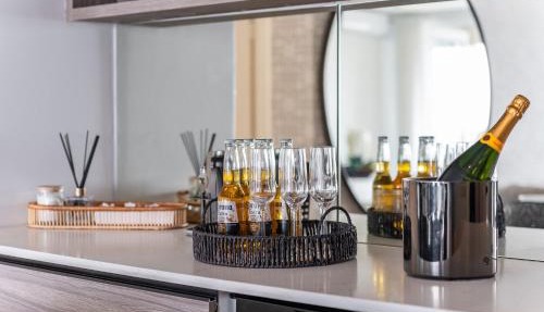 Bantry Alanda - Modern Apt in Bantry Bay with views