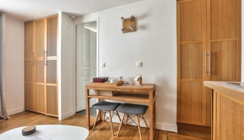 Modern Renovated studio cozy and quiet