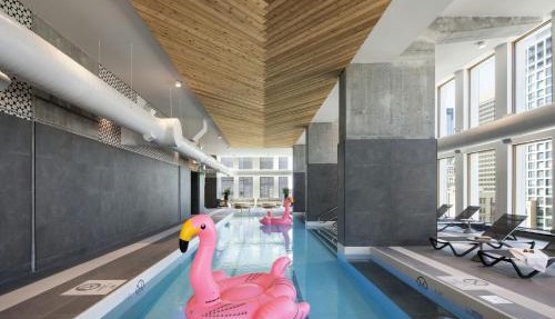 Moxy Montreal Downtown