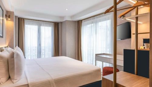 Emilion Hotel