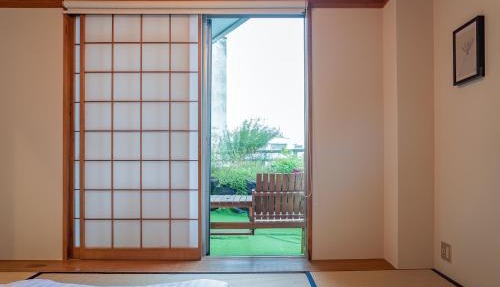 Shinjuku Skyview Serenity Duplex Villa