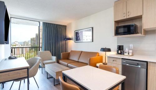 Sandman Suites Vancouver on Davie