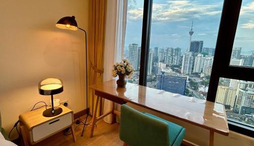 Studio with Amazing KLCC View & Infinity Pool at Lalaport Bukit Bintang