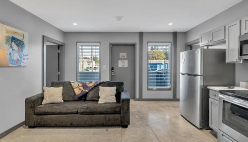 New Orleans Bywater Apartments at 4200 St Claude Avenue