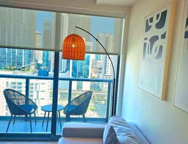 Central Brickell Condo Walk to Shops & Dining
