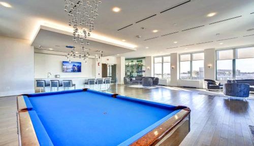 This Apt is Perfect For Business Trips or a Relaxing Vacation