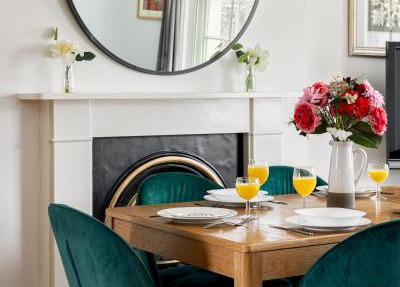 PickThePlace Lancaster gate