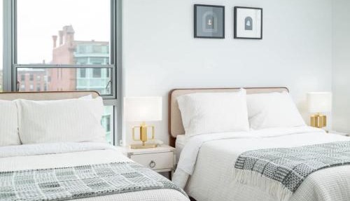 Central Space to Balance Life Work Play 7 Sleeps