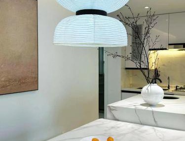 Molly House-Near People's Square,Nanjing West Road Subway, 3-Bedrooms with Elevator,2 bathrooms 1bathtub Apart ment