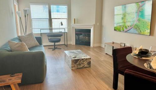 Cozy Large 1 Bedroom Condo by UCLA