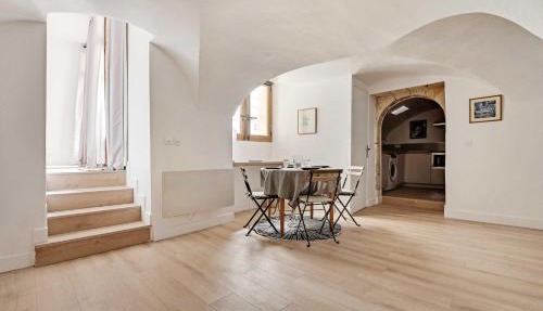 Cozy Appartement - 2BR-4P - Cathédrale de Notre Da