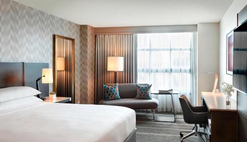 Renaissance Los Angeles Airport Hotel