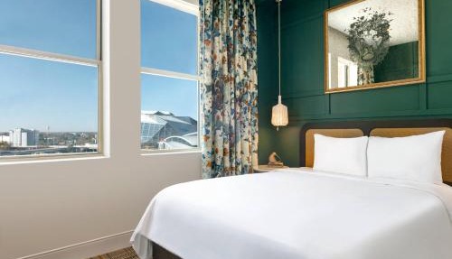 Glenn Hotel, Autograph Collection