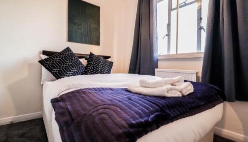 Trendy 3-Bedroom Flat In Clapham! London Living!