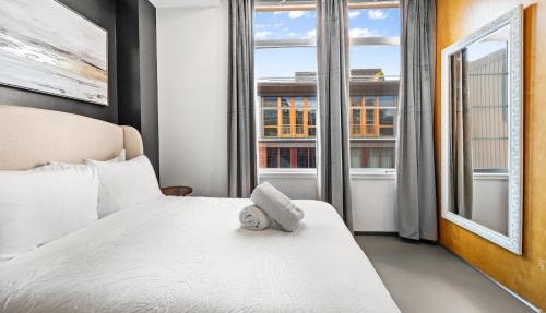 Furnished Loft Style Apartment in Southend