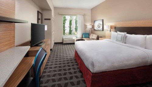 TownePlace Suites by Marriott San Diego Downtown