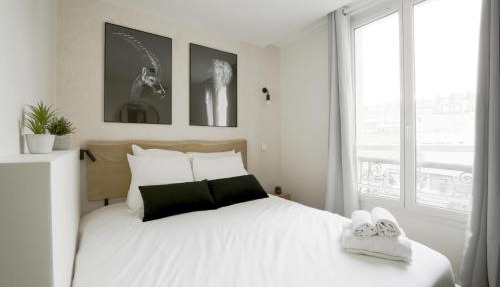 Relish Best Paris Baguette in Light-Filled Duplex