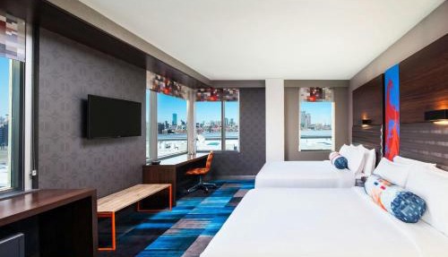 Aloft by Marriott Boston Seaport District