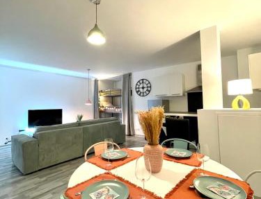 Le Grand Saint Aspais - 5 Personnes -