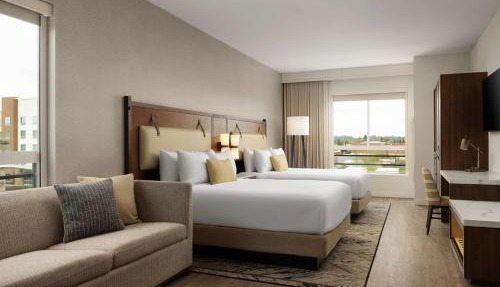 Hotel Centro Sonoma Wine Country, Tapestry Collection Hilton
