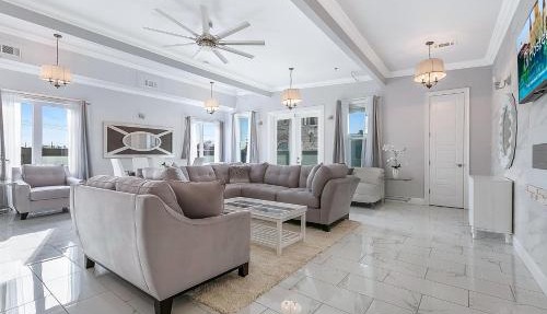 Spacious Condos in Downtown NOLA