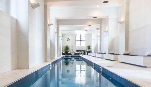 Waldorf Astoria Chicago