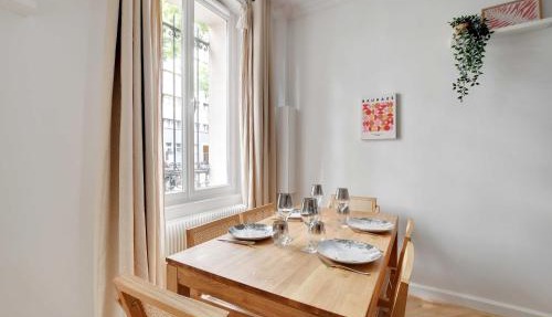 Spacieux Appartement cosy -2BR 6P-Pl de la Nation