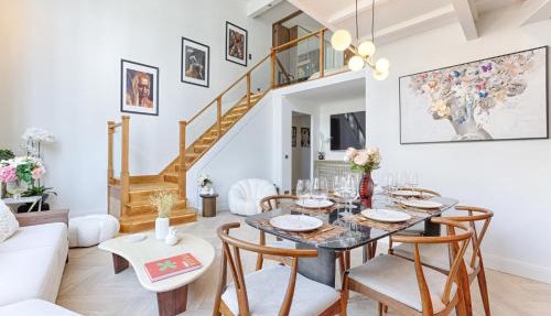 Duplex à deux pas des Champs Elysée