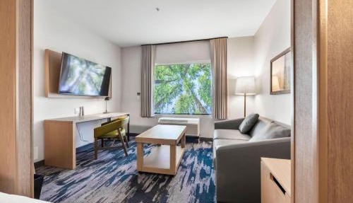 Fairfield by Marriott Inn & Suites San Francisco Airport Oyster Point Area