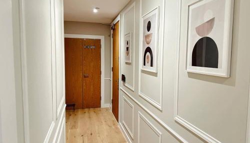 Vick's house with parking and EV chrgr