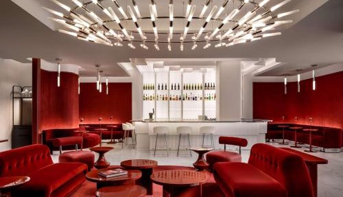 Revery Toronto Downtown, Curio Collection by Hilton