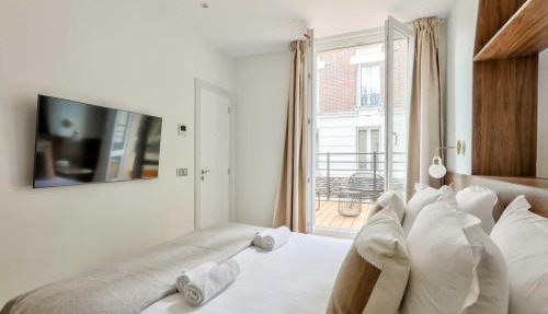 Terrace Getaway - Le Marais - with AC