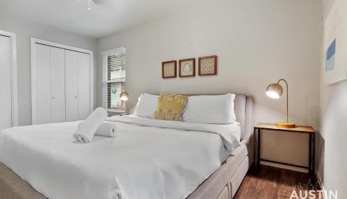 Pets Welcome Great Space Backyard Near Zilker