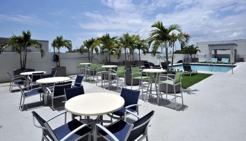 Hotel Dello Ft Lauderdale Airport, Tapestry Collection by Hilton