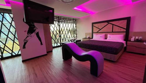 Hotel City Lights