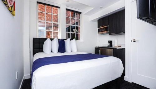 Modern Studio in Historic Boston - Garden Unit #4